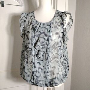 Ladies Ann Taylor Size Medium Blouse